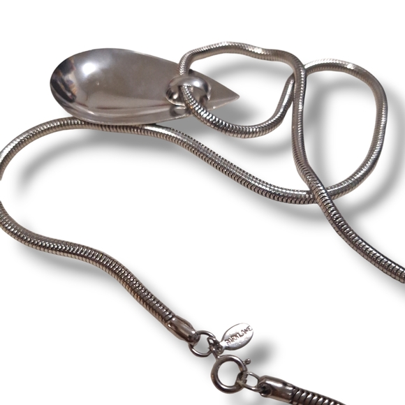 Vtg Park Lane Silver Tone Teardrop Pendant Necklace 28" W/ Original Box - Picture 5 of 7